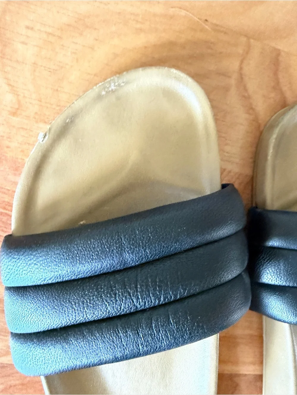 Beatrice Valenzuela Black and Tan Slide Sandals - Picture 4 of 9